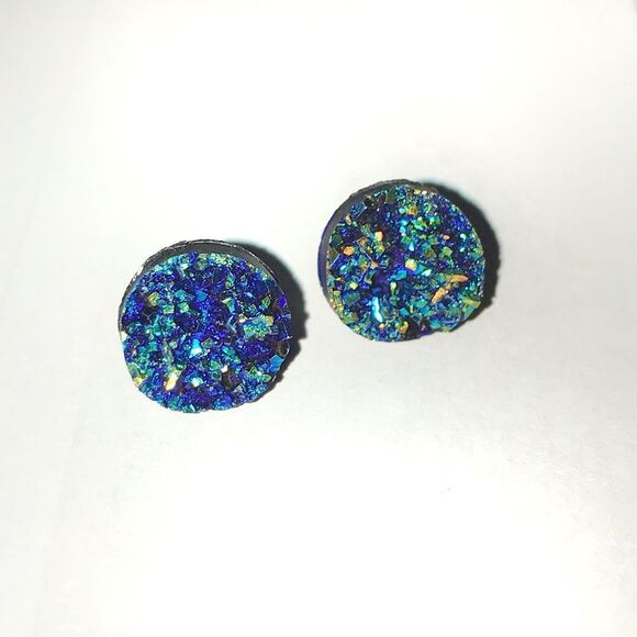 Handmade Blue druzy stud earrings - Picture 4 of 6
